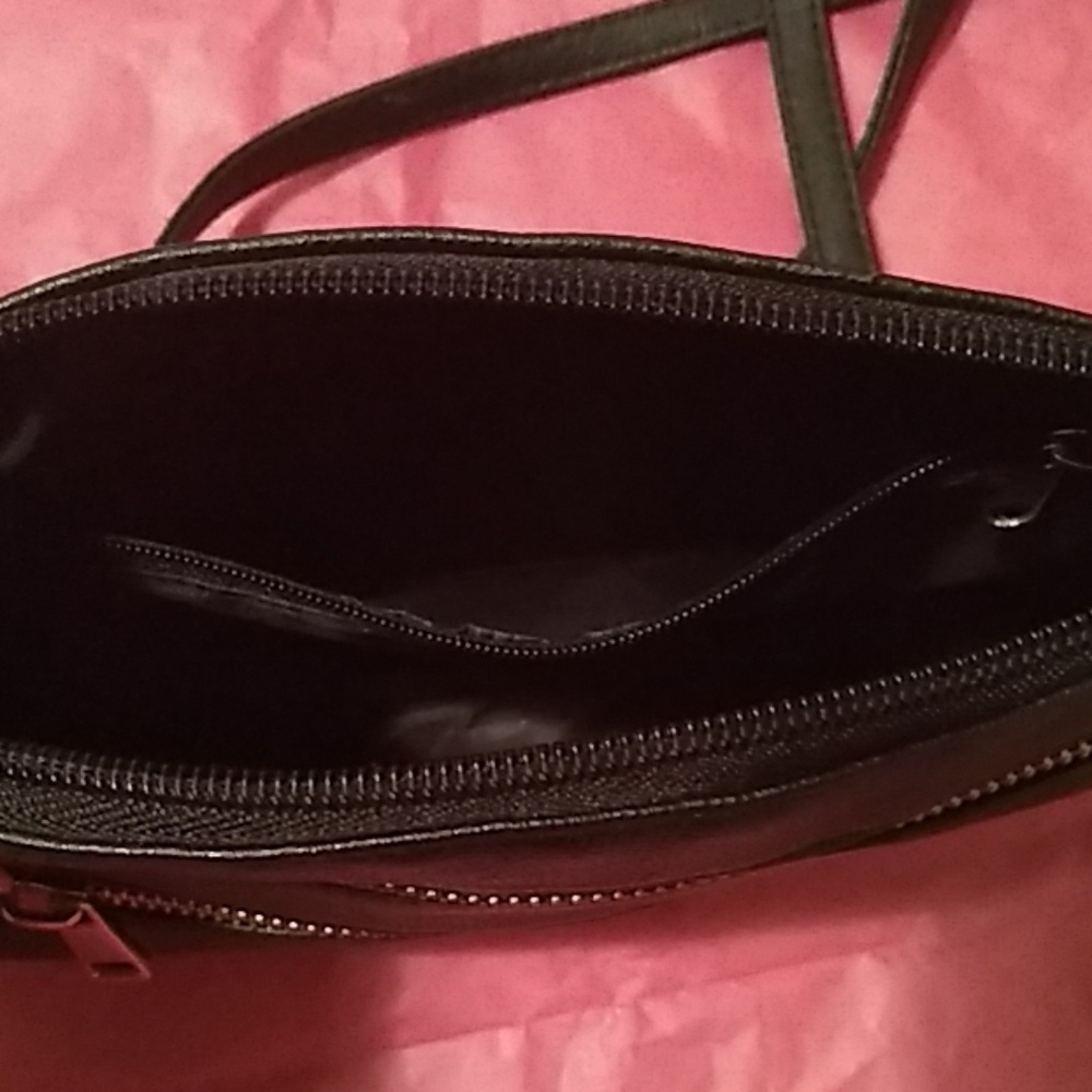 Bags - Picture 7 of 8